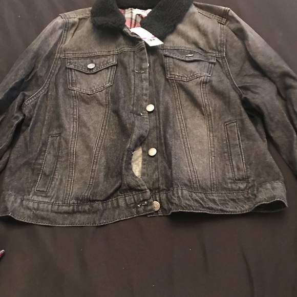 Jean Jacket - Picture 2 of 6